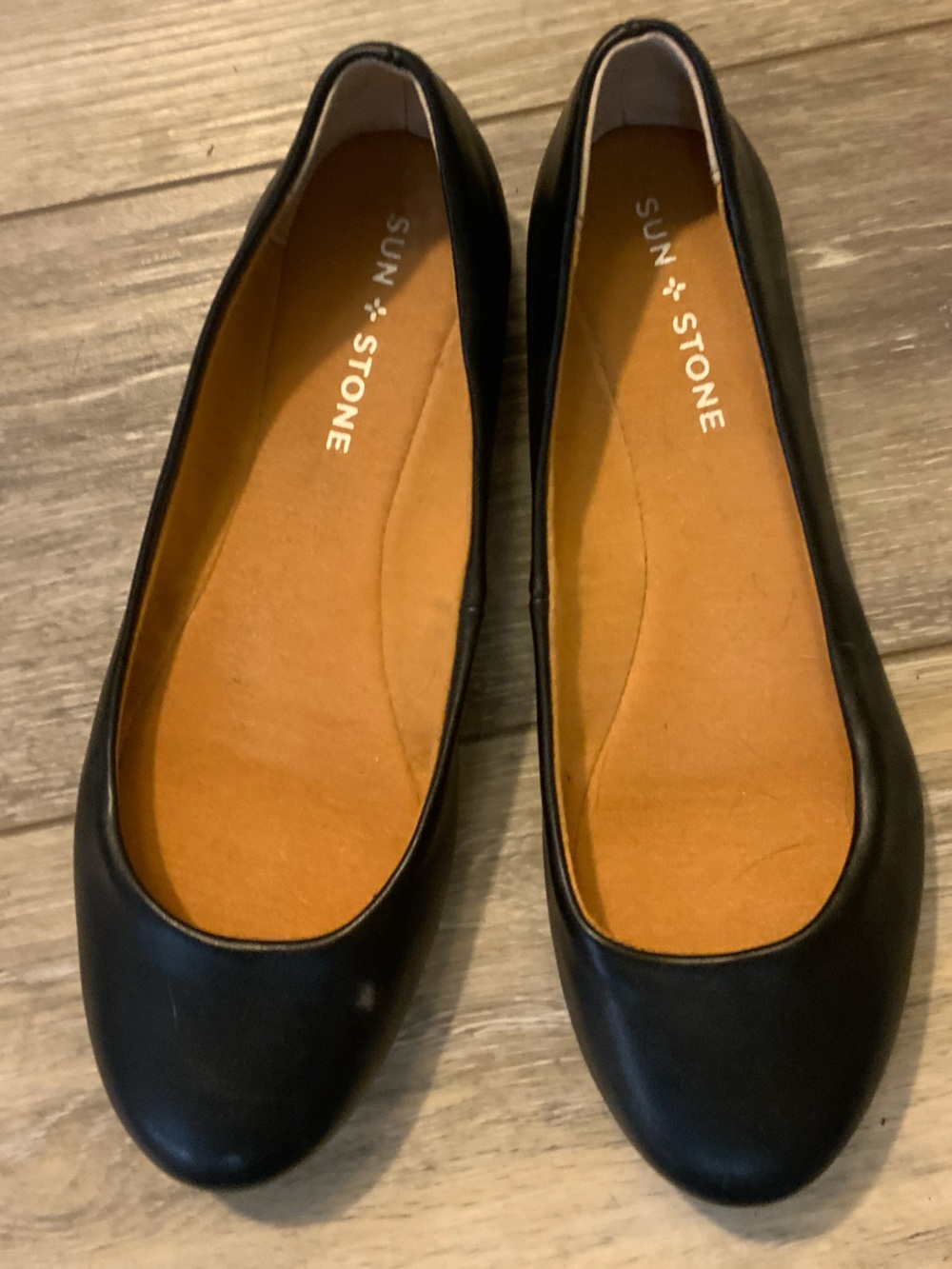 Sun + Stone Black Leather Round-Toe Ballet Flats